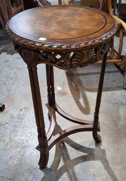 LAMP TABLE