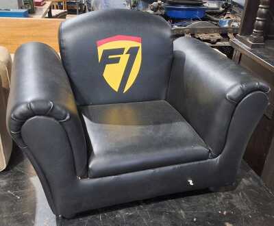 F1 Chair