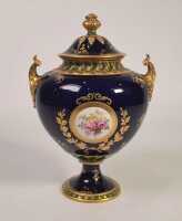 ROYAL CROWN DERBY - 2