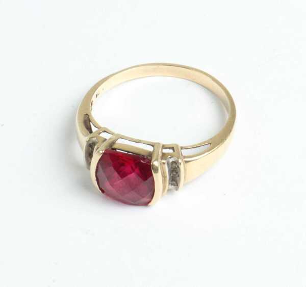 GOLD RING
