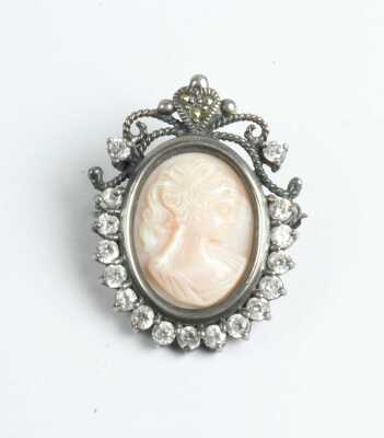 CAMEO PENDANT/BROOCH