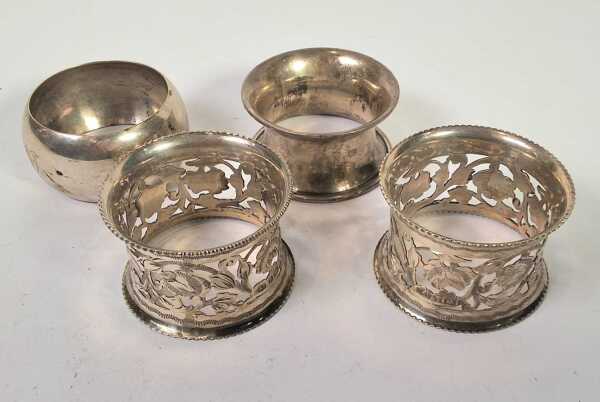 NAPKIN RINGS