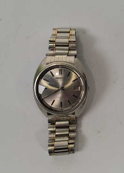 WRISTWATCH
