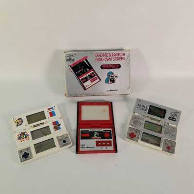 VINTAGE HANDHELD GAMES