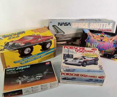 1443 · TOYS & MODELS