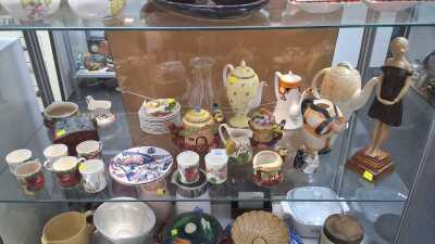 Pretty China & Collectables