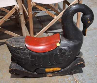 ROCKING SWAN