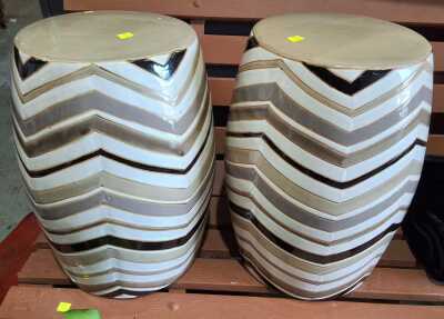 CERAMIC STOOLS