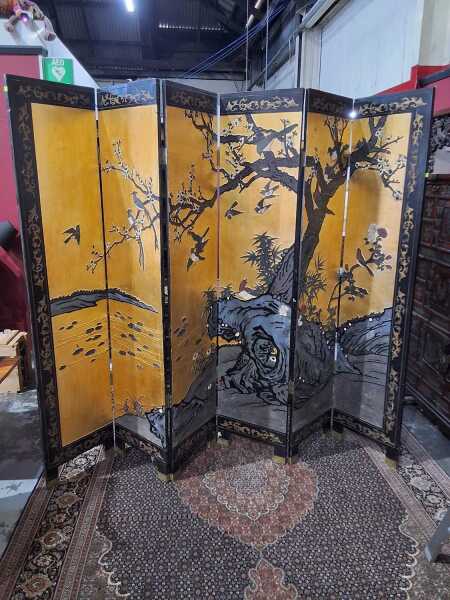 DIVIDING SCREEN