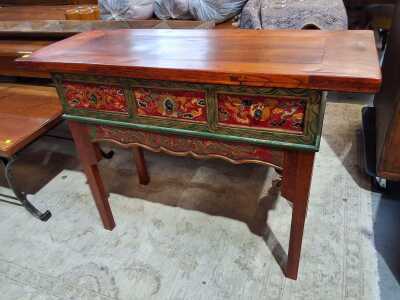 25 · HALL CONSOLE