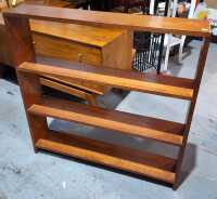 MID-CENTURY BOOKSHELF