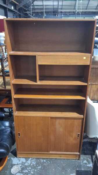 WALL UNIT