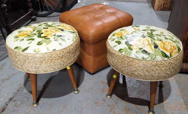 STOOLS