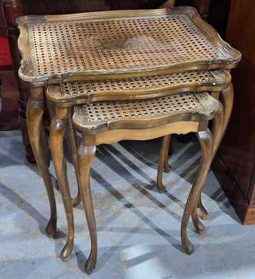 NEST OF TABLES