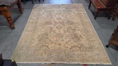 VINTAGE FLOOR RUG