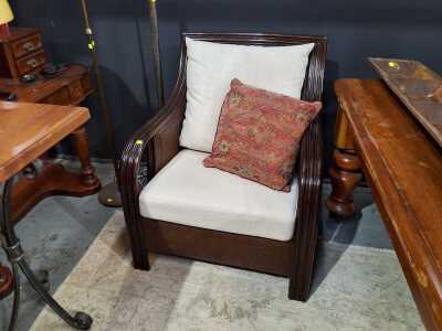 ARM CHAIR