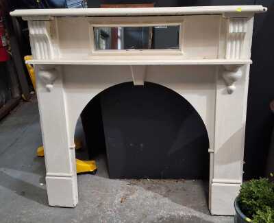 FIREPLACE MANTLE