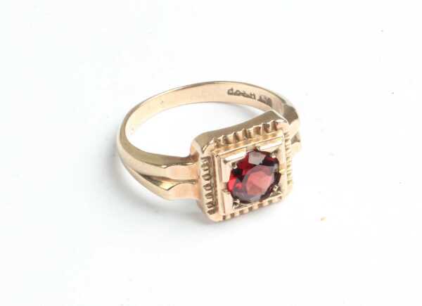 GOLD RING