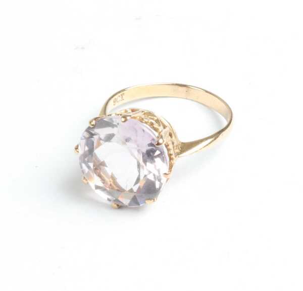 GOLD RING