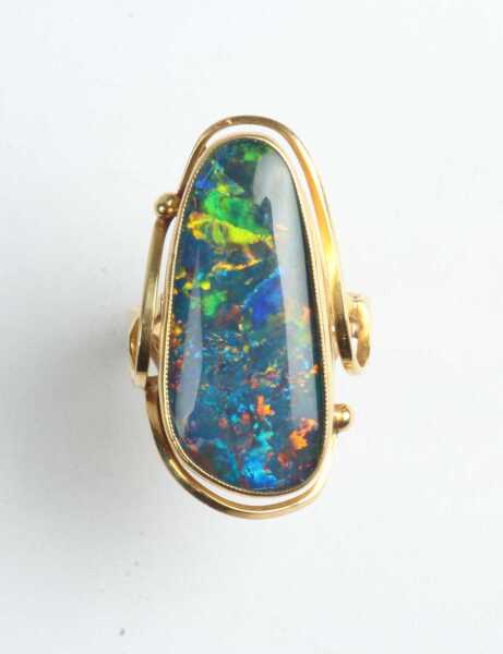 GOLD RING