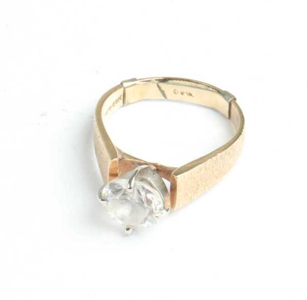 GOLD RING