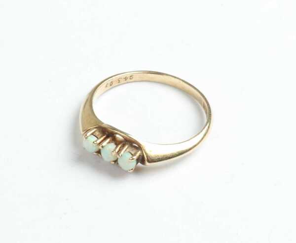 GOLD RING