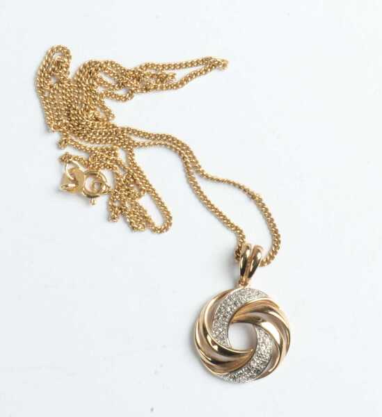 GOLD PENDANT
