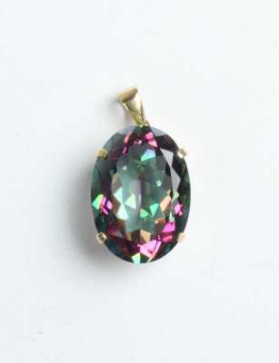 GOLD PENDANT