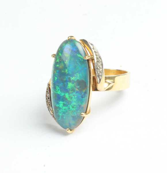 GOLD RING