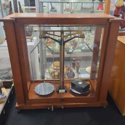 Scientific Scales