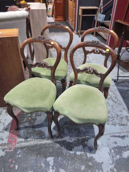 SALON CHAIRS