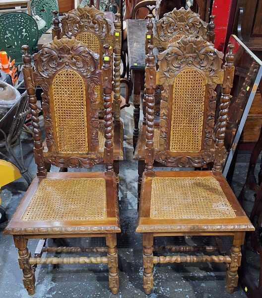 DINING CHAIRS