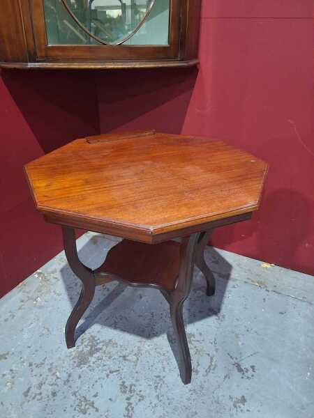 GRAMOPHONE TABLE