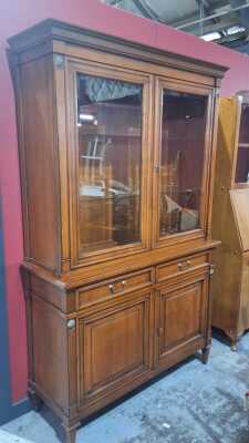 Display Cabinet