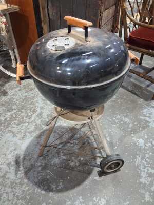 WEBER BBQ