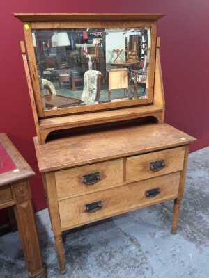 DRESSER