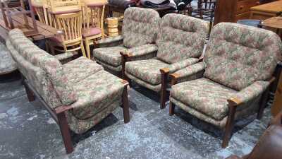 Lounge Suite