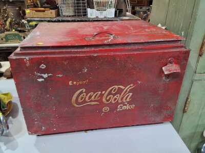Vintage Cooler Box