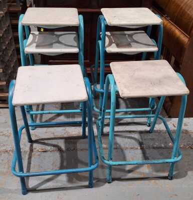 SET OF STOOLS