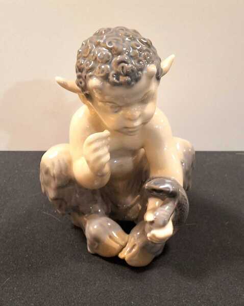 ROYAL COPENHAGEN FIGURE