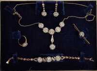 JEWELLERY SUITE