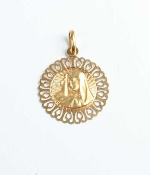 GOLD PENDANT