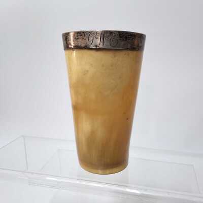 Horn Beaker