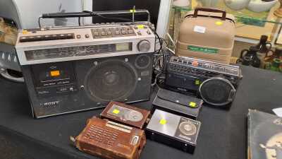 RADIOS