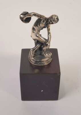 1282 · SILVER FIGURE