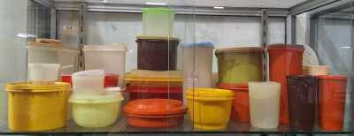 1477 · VINTAGE TUPPERWARE