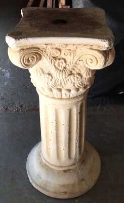 GARDEN PEDESTAL