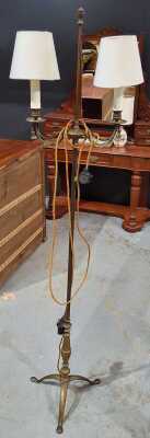 FLOOR LAMP