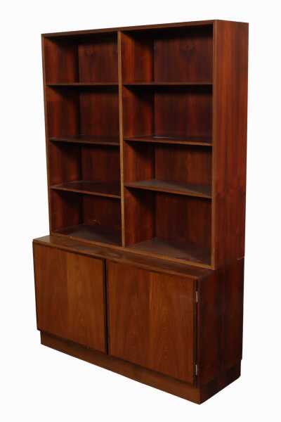 MODEL NR.6 BOOKSHELF
