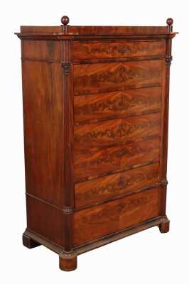 Semanier Chest